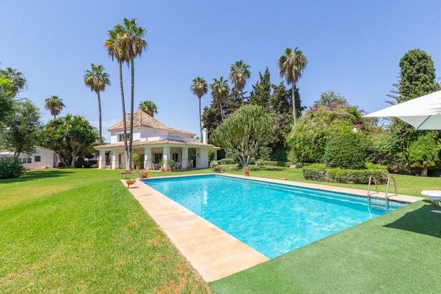 Foto 2 de Xalet en venda a Churriana de 6 habitacions amb terrassa i piscina