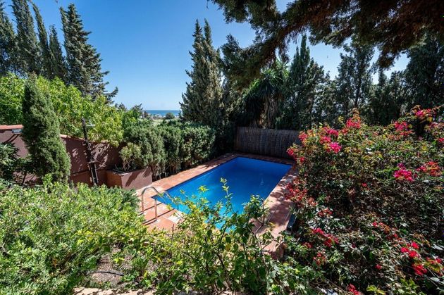Foto 1 de Xalet en venda a Benajarafe – Almayate de 2 habitacions amb terrassa i piscina