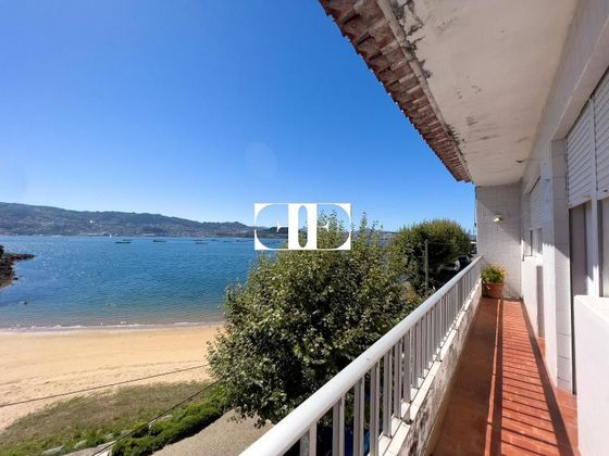 Foto 2 de Casa adossada en venda a Moaña de 4 habitacions amb terrassa i garatge