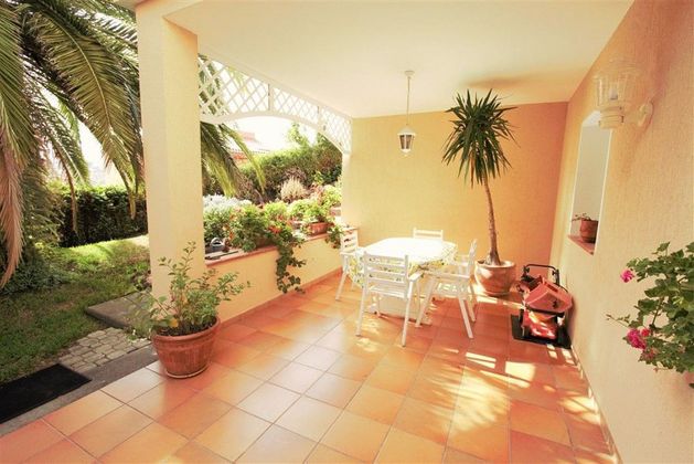 Foto 2 de Chalet en venta en calle Montañeta de Los Negros de 5 habitaciones con terraza y piscina