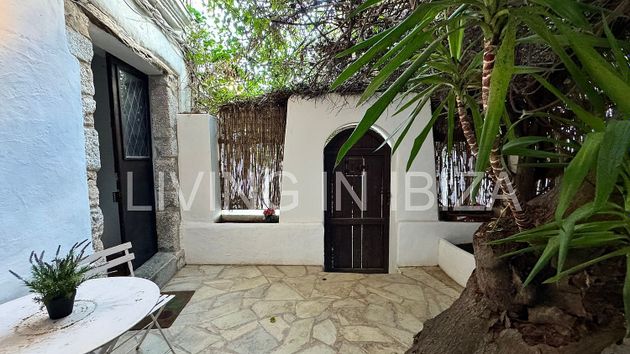 Foto 1 de Casa rural en venda a Dalt de la Vila - La Marina de 2 habitacions amb terrassa i balcó