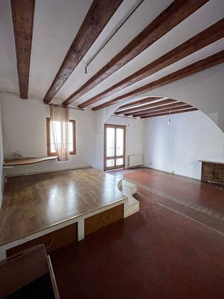 Foto 1 de Pis en lloguer a El Gòtic de 2 habitacions amb balcó i aire acondicionat