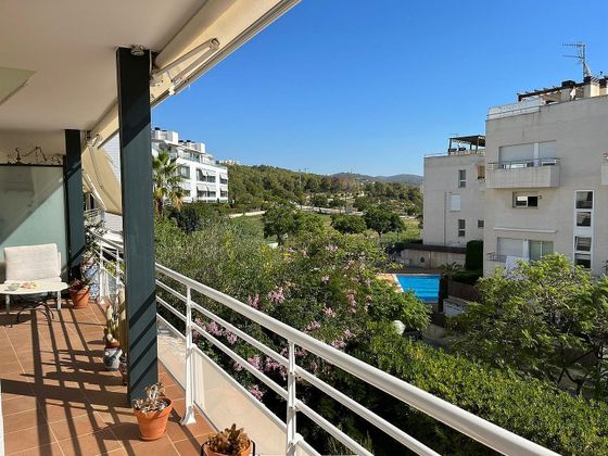Foto 2 de Pis en lloguer a Can Girona - Terramar - Can Pei - Vinyet de 3 habitacions amb terrassa i piscina