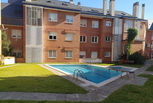 Foto 2 de Venta de dúplex en El Putxet i el Farró de 6 habitaciones con terraza y piscina
