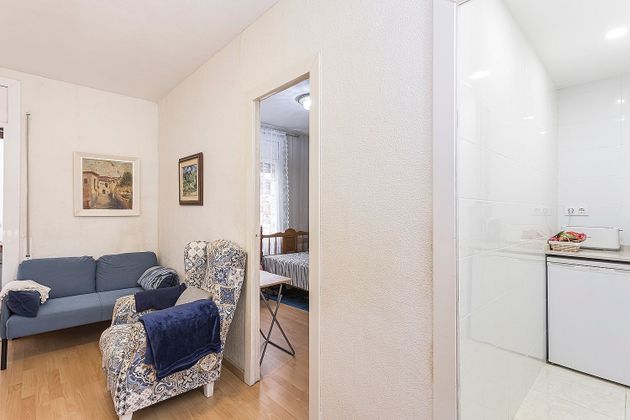 Foto 2 de Piso en venta en Vallcarca i els Penitents de 2 habitaciones con terraza y ascensor