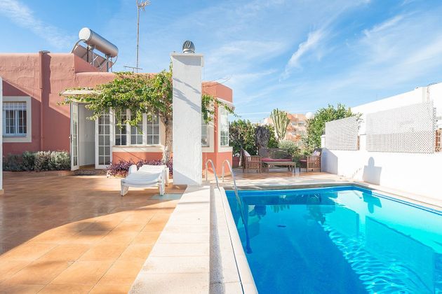 Foto 1 de Xalet en venda a avenida D'espanya de 4 habitacions amb terrassa i piscina