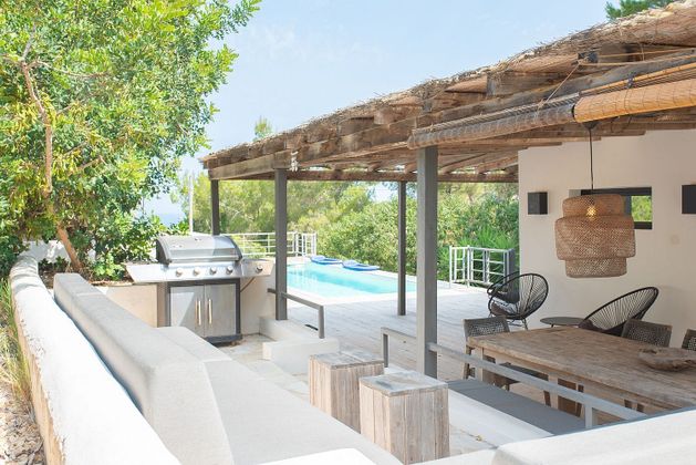 Foto 1 de Xalet en venda a calle Del Cap de 4 habitacions amb terrassa i piscina