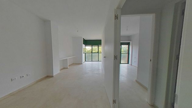 Foto 1 de Alquiler de piso en El Plantinar - Felipe II - Tiro de Línea de 2 habitaciones con piscina y ascensor