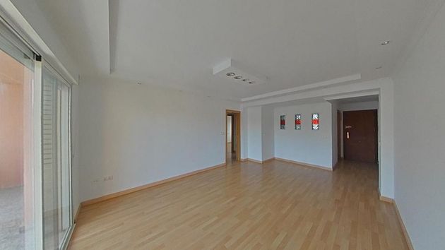 Foto 1 de Alquiler de piso en San Fernando - Princesa Mercedes de 3 habitaciones con terraza y ascensor