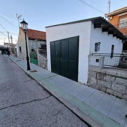 Foto 1 de Chalet en venta en Casco Antiguo de 3 habitaciones con terraza y garaje