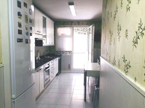 Foto 1 de Pis en venda a Zona Leioa de 4 habitacions amb garatge i calefacció