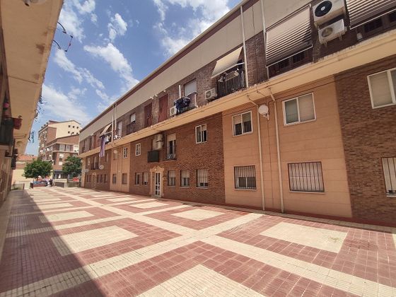 Foto 2 de Dúplex en venda a La Estación de 2 habitacions amb terrassa i garatge