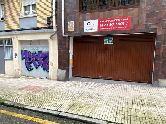 Foto 1 de Alquiler de local en calle Hevia Bolaños con garaje