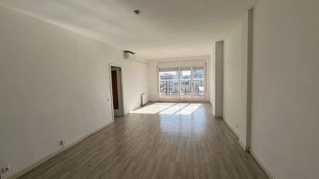 Foto 2 de Piso en venta en travesía De Gràcia de 4 habitaciones con terraza y aire acondicionado