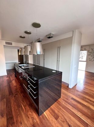 Foto 1 de Piso en venta en Eixample Nord – La Devesa de 3 habitaciones con garaje y aire acondicionado