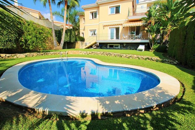 Foto 1 de Xalet en venda a La Cala Mijas de 4 habitacions amb terrassa i piscina