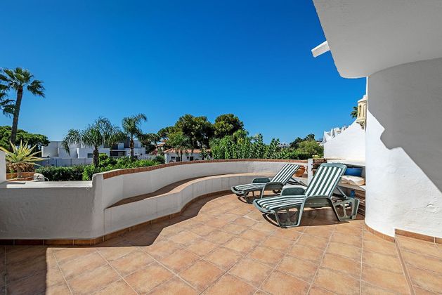Foto 2 de Pis en venda a Calahonda de 3 habitacions amb terrassa i piscina