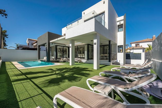 Foto 1 de Xalet en venda a La Cala Mijas de 5 habitacions amb terrassa i piscina