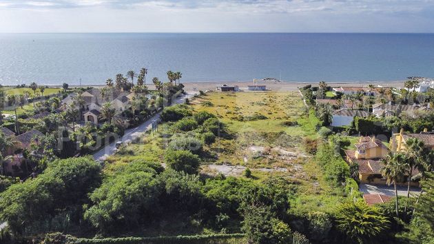 Foto 1 de Venta de terreno en Guadalmina de 10000 m²