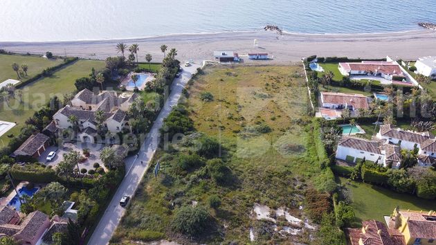 Foto 2 de Venta de terreno en Guadalmina de 10000 m²