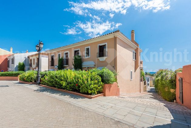 Foto 1 de Casa en lloguer a Lomas de Marbella Club - Puente Romano de 4 habitacions amb terrassa i piscina