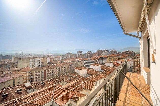 Foto 1 de Pis en venda a calle Abejeras de 3 habitacions amb terrassa i balcó