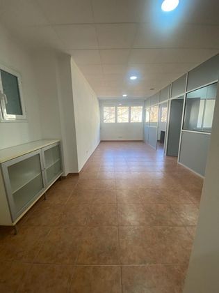Foto 1 de Alquiler de oficina en El Besós i el Maresme de 100 m²