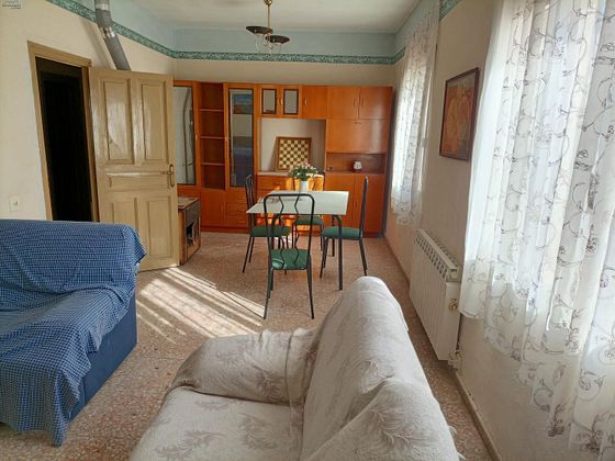 Foto 1 de Casa en venda a Belchite de 6 habitacions amb garatge i balcó