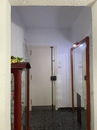 Foto 2 de Piso en venta en calle Del Bages de 4 habitaciones con balcón y calefacción