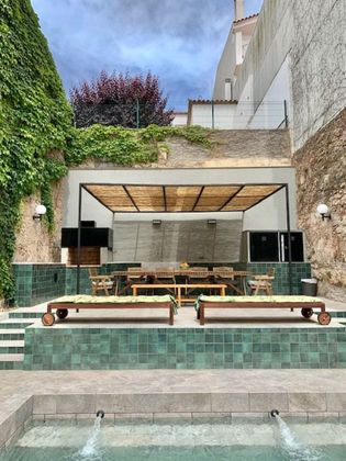 Foto 2 de Casa adossada en lloguer a carretera Girona de 4 habitacions amb terrassa i piscina