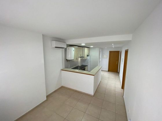 Foto 1 de Piso en alquiler en La Soledat Nord de 2 habitaciones con terraza y aire acondicionado