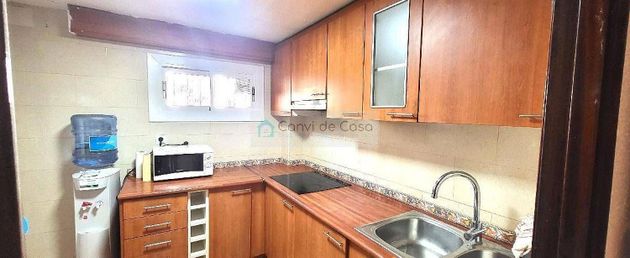 Foto 1 de Piso en venta en Espronceda - Campoamor - Santa Pau de 3 habitaciones con aire acondicionado