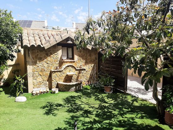 Foto 2 de Casa en venda a La Jara de 4 habitacions amb terrassa i piscina