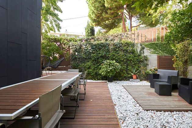 Foto 2 de Xalet en venda a Sarrià de 4 habitacions amb terrassa i jardí