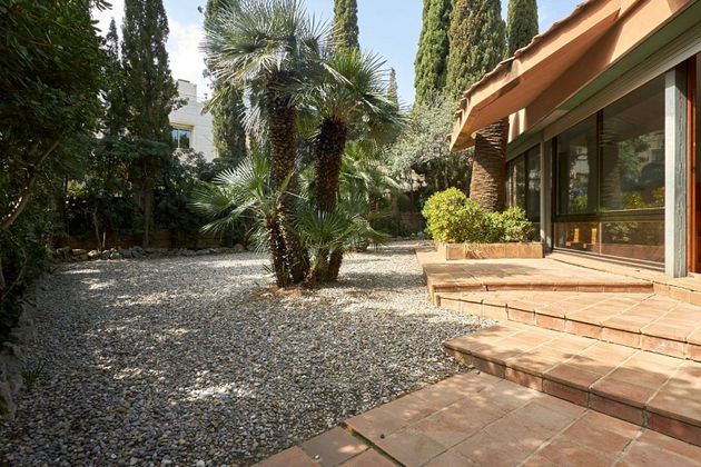 Foto 2 de Xalet en venda a Sarrià de 5 habitacions amb jardí i aire acondicionat