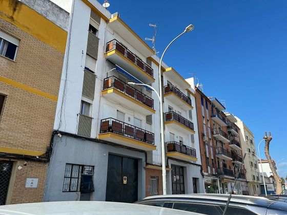 Foto 2 de Pis en venda a avenida Del Guadalquivir de 3 habitacions i 81 m²
