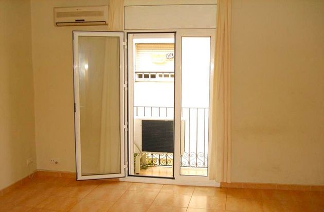Foto 1 de Estudi en venda a calle San Vicens amb balcó i aire acondicionat
