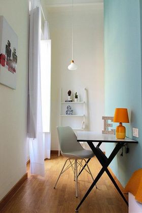 Foto 2 de Pis en lloguer a calle Granada de 3 habitacions amb terrassa i mobles