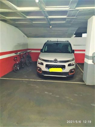 Foto 1 de Alquiler de garaje en calle Covadonga de 16 m²