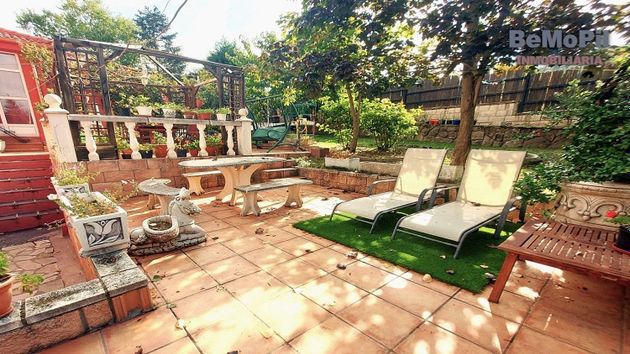 Foto 1 de Xalet en venda a Los Ángeles de San Rafael de 4 habitacions amb terrassa i jardí