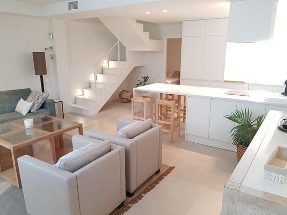 Foto 1 de Alquiler de dúplex en Embajadores - Lavapiés de 4 habitaciones con terraza y muebles