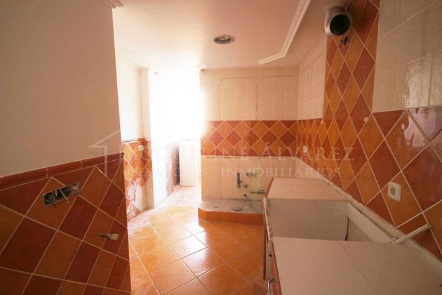 Foto 2 de Venta de piso en Fuenlabrada II - El Molino de 3 habitaciones con terraza y calefacción