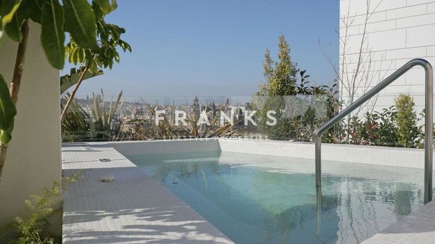 Foto 1 de Venta de ático en La Barceloneta de 4 habitaciones con terraza y piscina