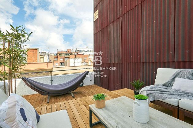 Foto 2 de Venta de ático en Vila de Gràcia de 3 habitaciones con terraza y balcón