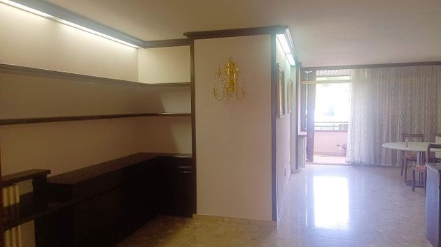 Foto 2 de Piso en venta en Príncep de Viana - Clot -Xalets Humbert Torres de 3 habitaciones con garaje y balcón
