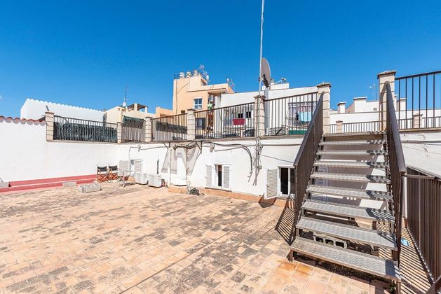 Foto 1 de Casa adossada en venda a El Terreno de 6 habitacions amb terrassa i aire acondicionat