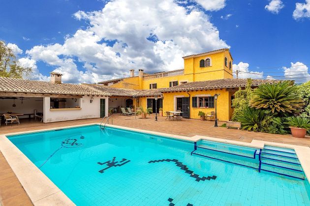 Foto 1 de Chalet en venta en Santa María del Camí de 4 habitaciones con terraza y piscina