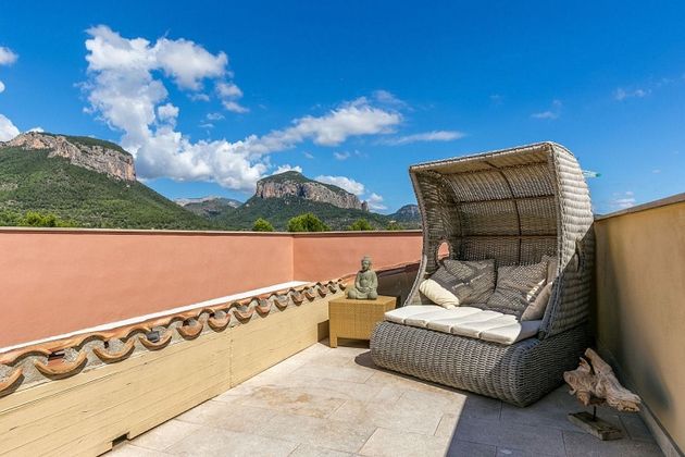 Foto 1 de Venta de casa adosada en Alaró de 4 habitaciones con terraza y piscina