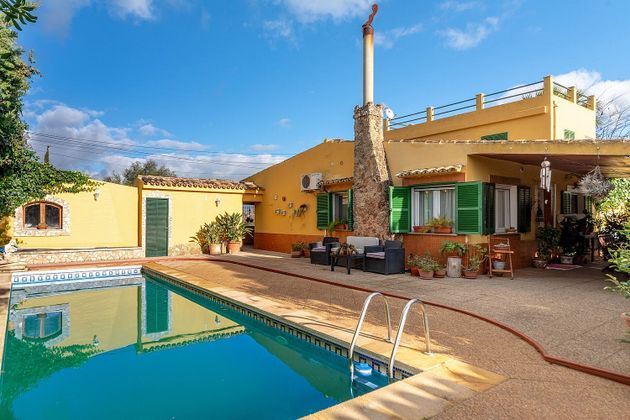 Foto 1 de Casa en venda a Consell de 4 habitacions amb terrassa i piscina