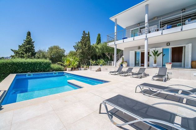 Foto 2 de Chalet en venta en Port d'Alcúdia - Platja d'Alcúdia de 4 habitaciones con terraza y piscina